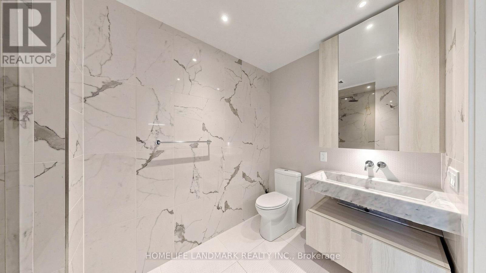 4803 - 11 Yorkville Avenue, Toronto (annex), Ontario