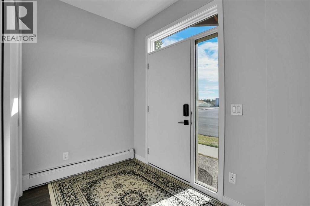 8354 9 Avenue Sw, Calgary, Alberta