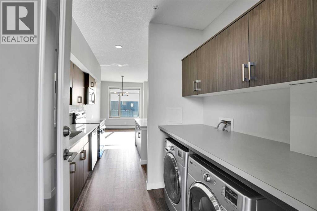 8354 9 Avenue Sw, Calgary, Alberta