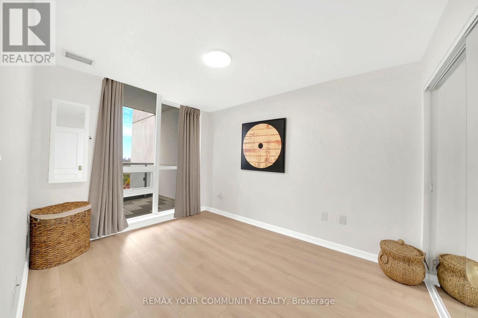 1607 - 70 Forest Manor Road, Toronto (henry Farm), Ontario