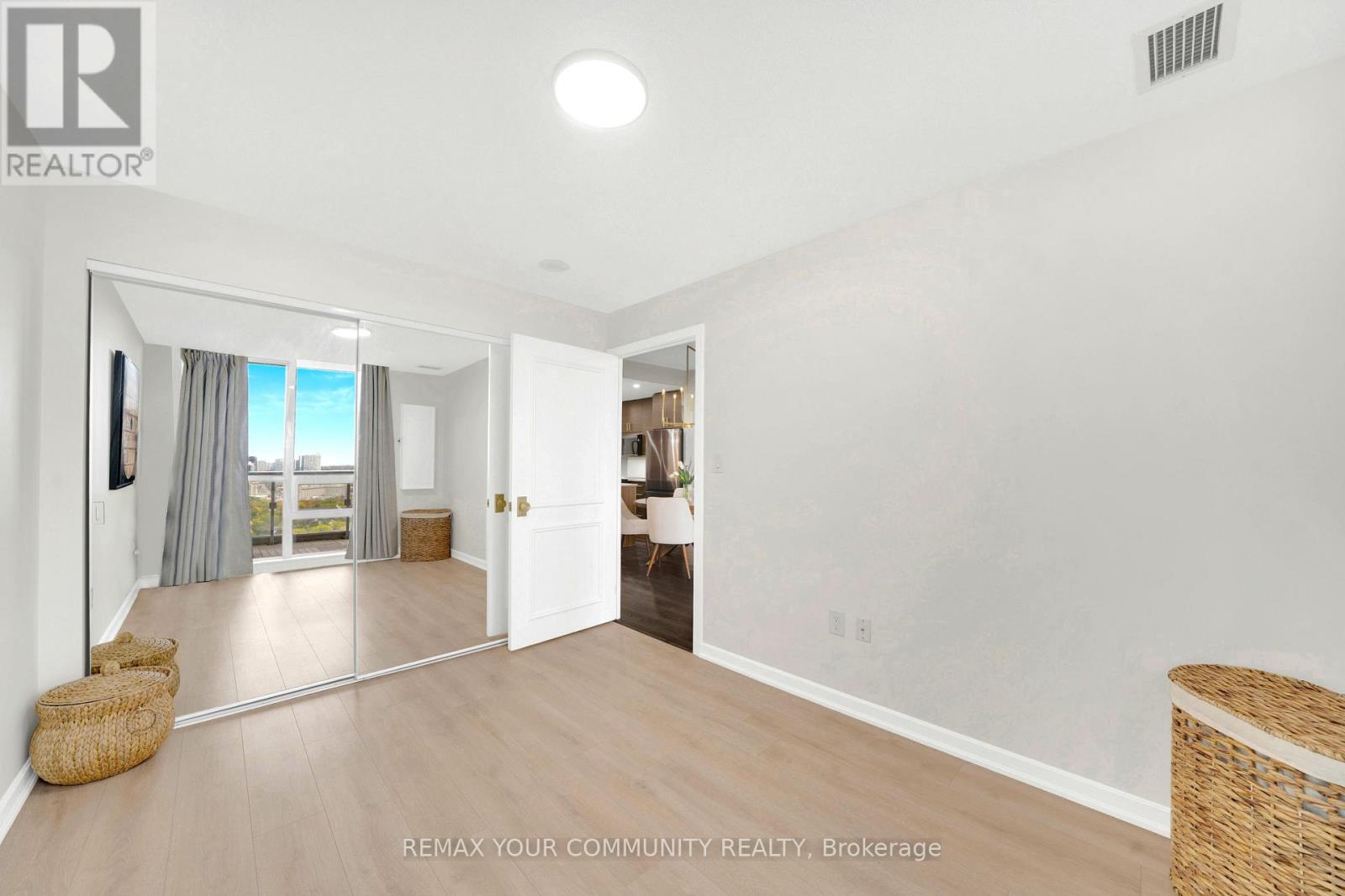 1607 - 70 Forest Manor Road, Toronto (henry Farm), Ontario