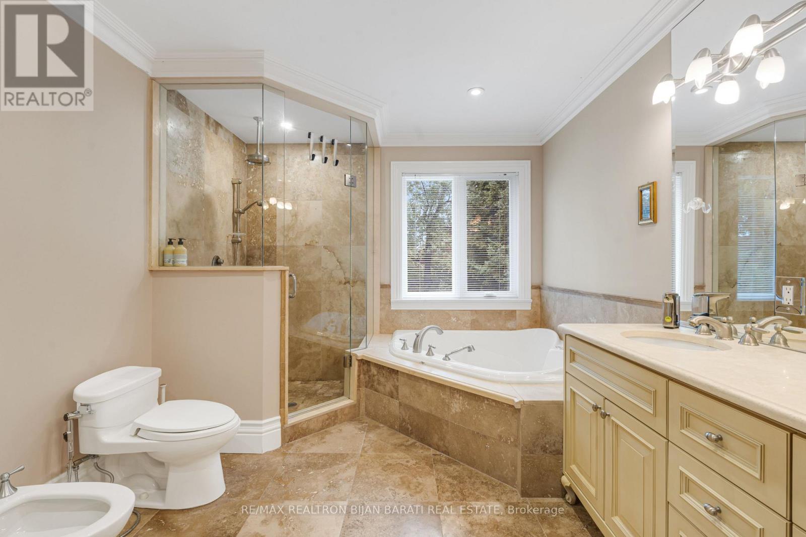 397 Hillcrest Avenue, Toronto (willowdale East), Ontario