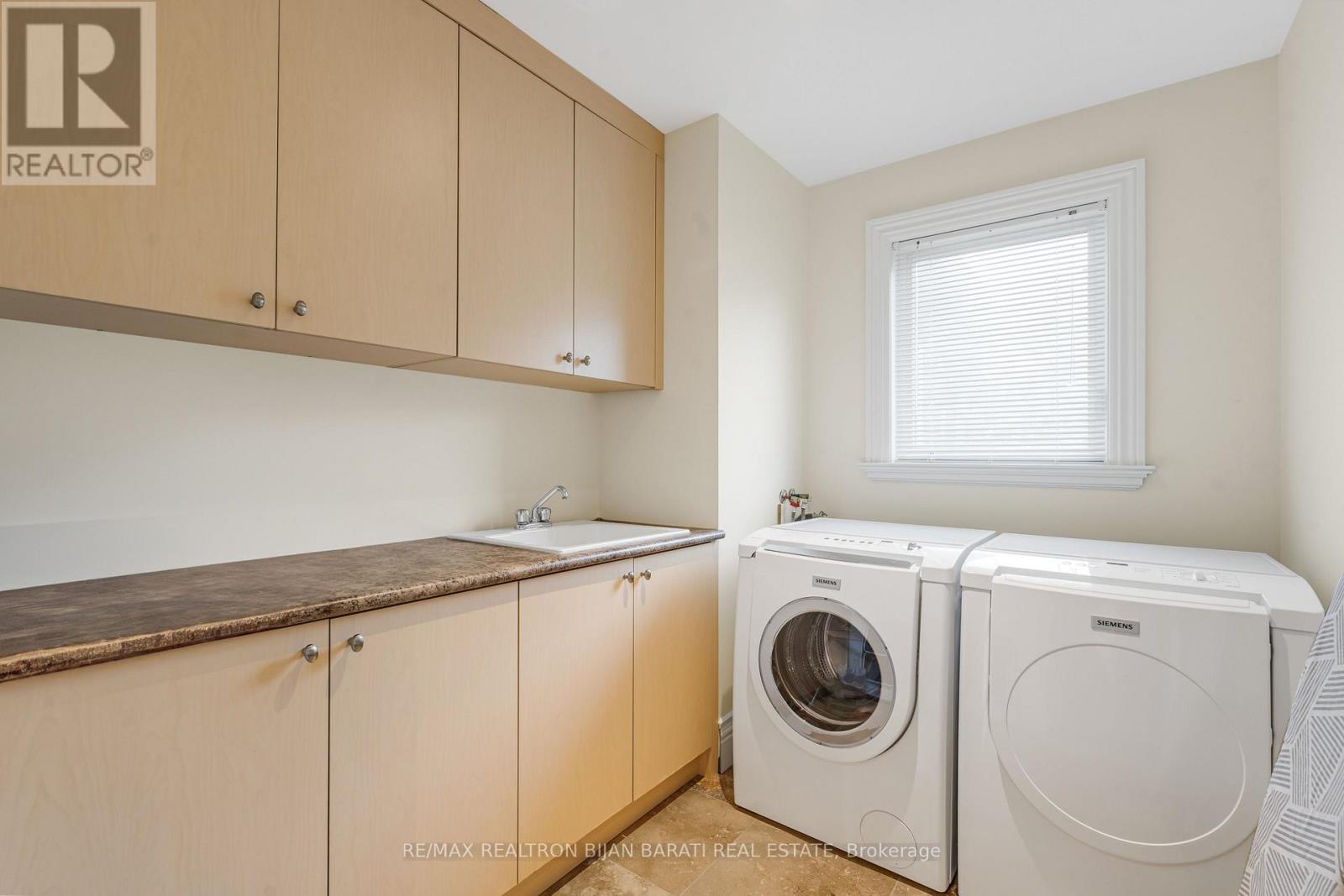 397 Hillcrest Avenue, Toronto (willowdale East), Ontario