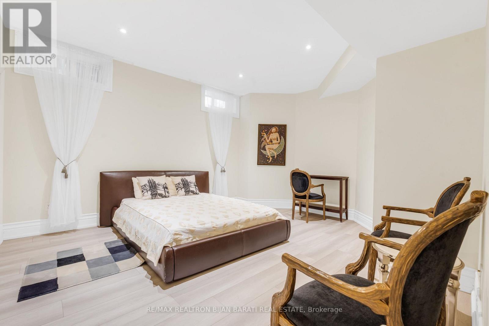 397 Hillcrest Avenue, Toronto (willowdale East), Ontario