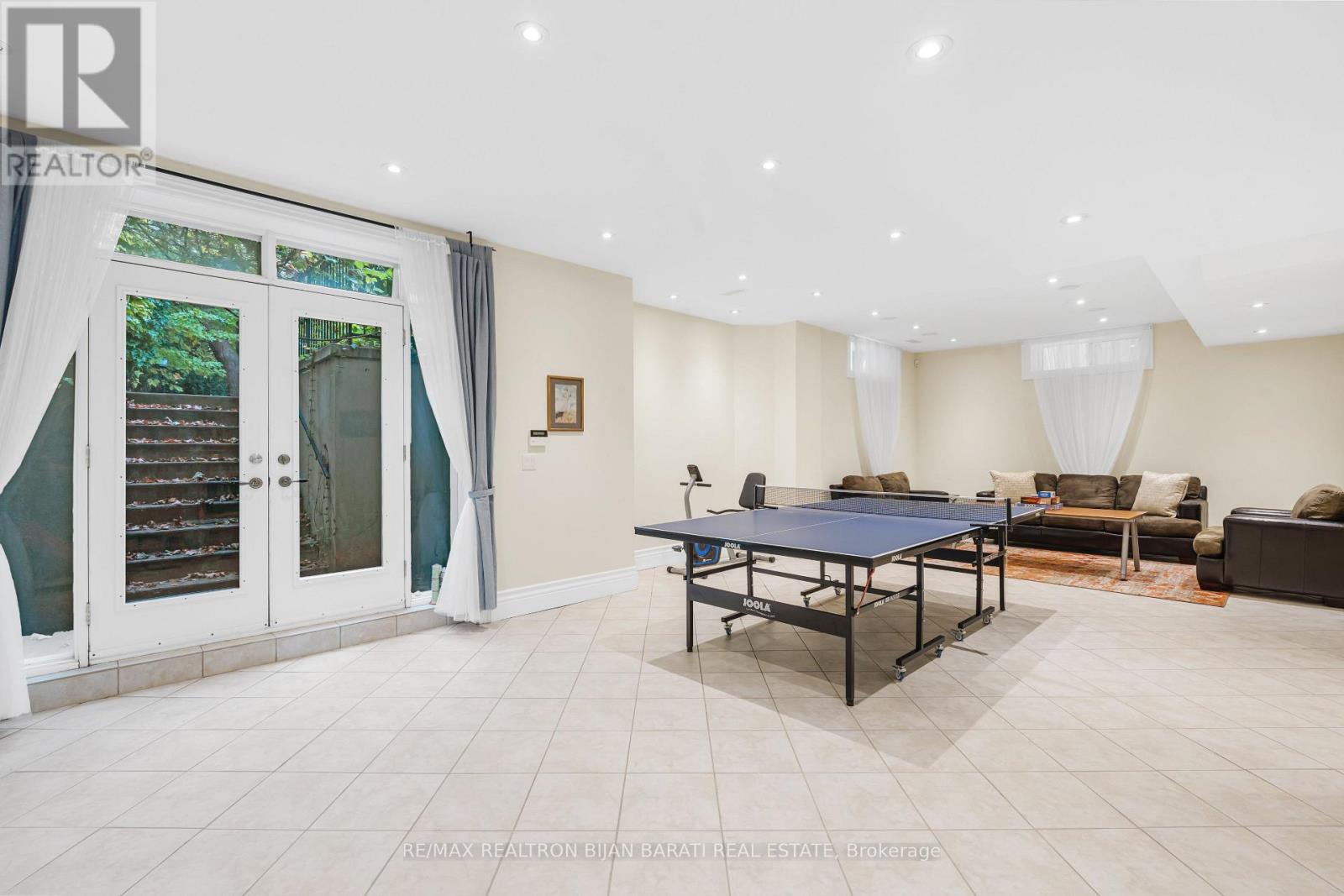 397 Hillcrest Avenue, Toronto (willowdale East), Ontario