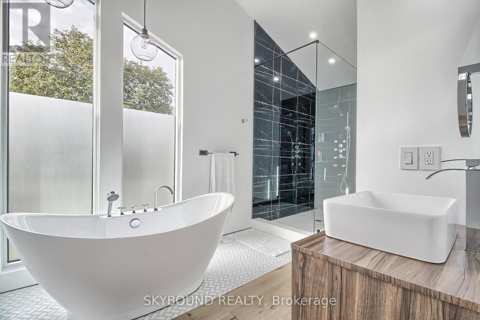 5 Hatton Court, Toronto (princess-rosethorn), Ontario