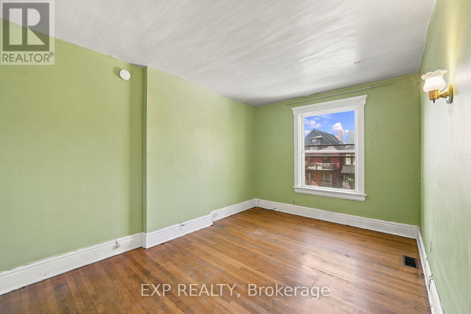 101 Beatrice Street, Toronto (trinity-bellwoods), Ontario