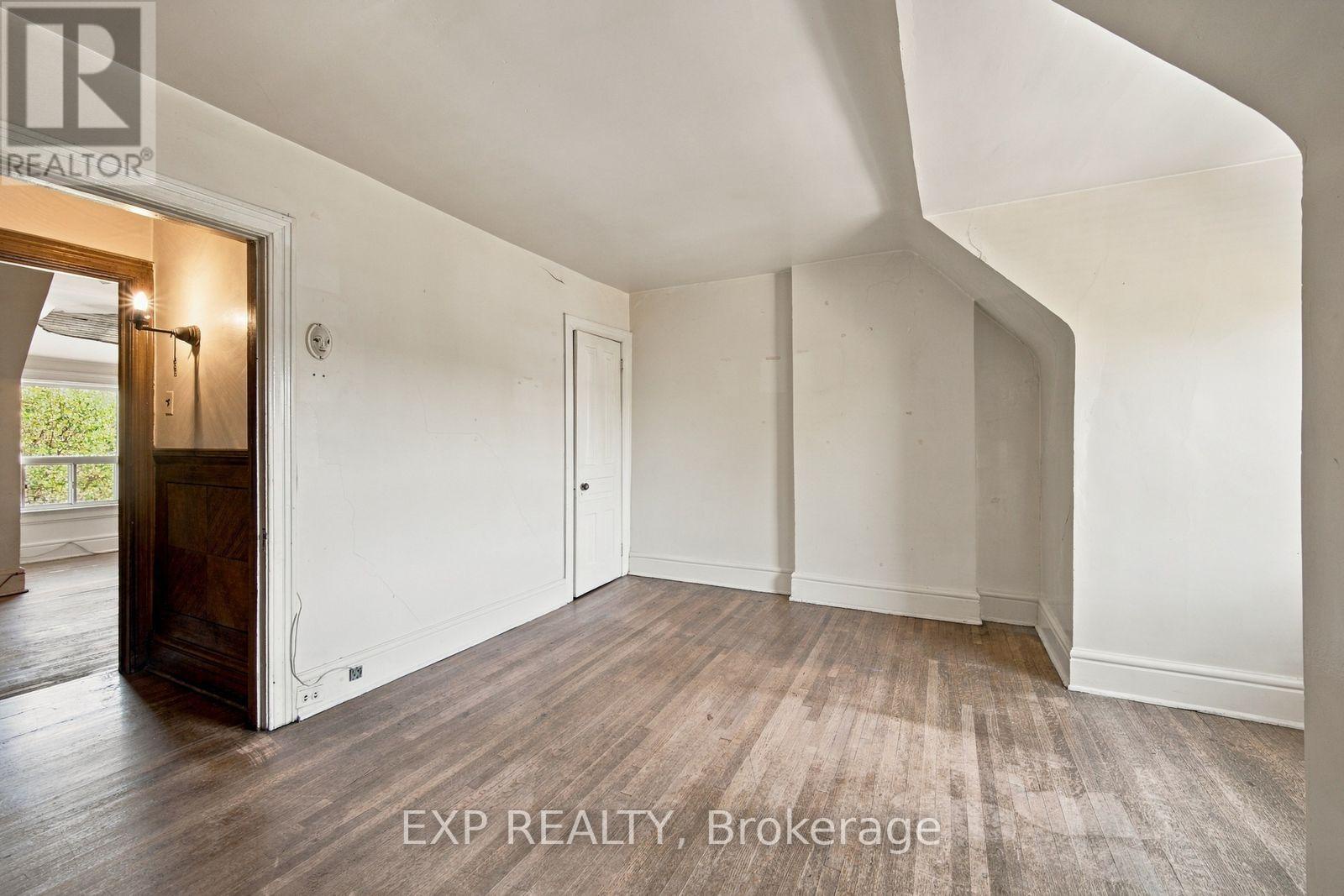 101 Beatrice Street, Toronto (trinity-bellwoods), Ontario