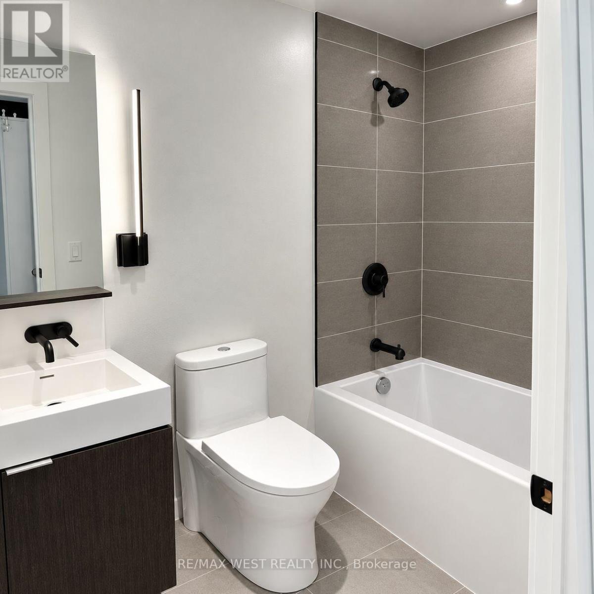 1103 - 127 Broadview Avenue, Toronto (mount Pleasant West), Ontario