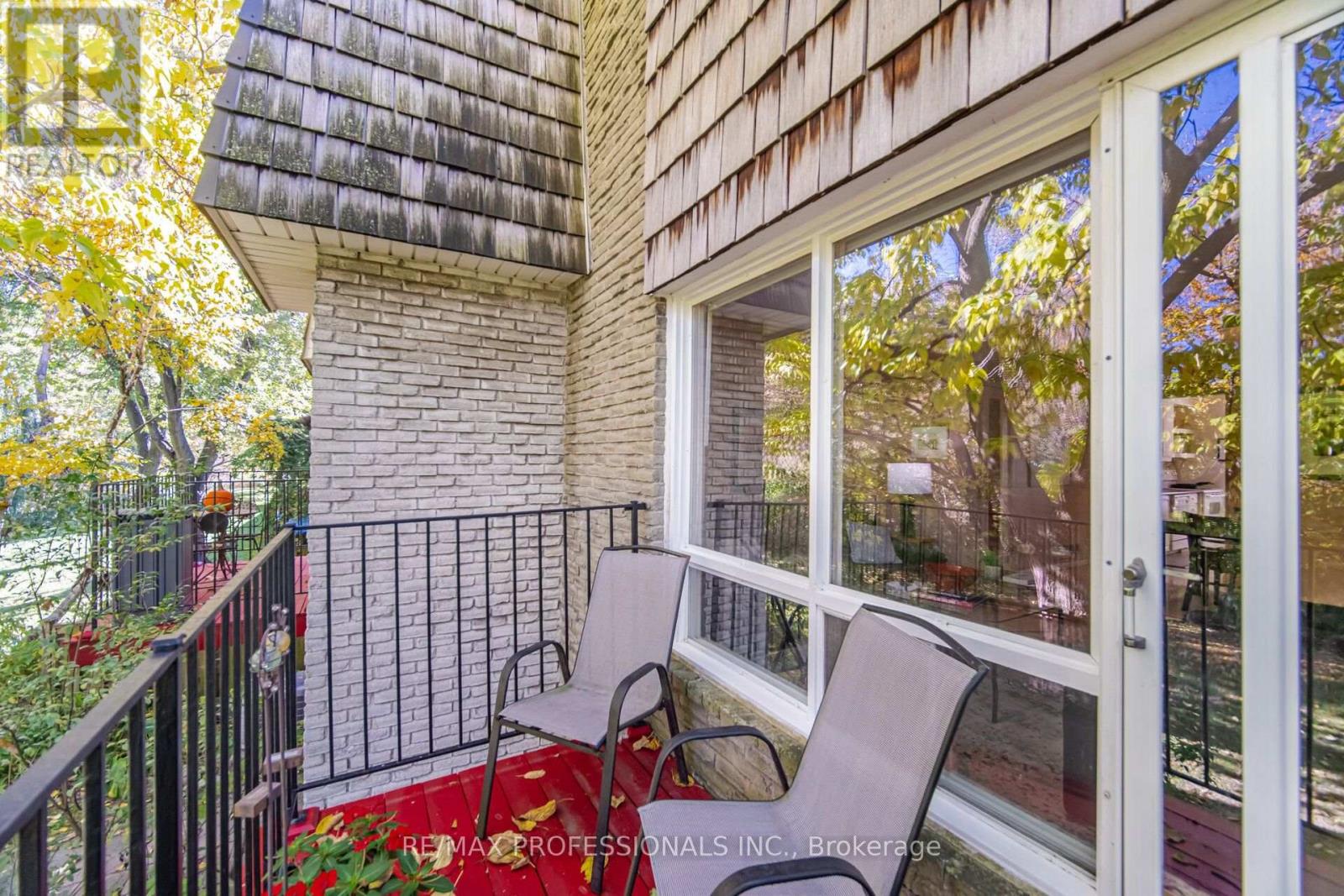 94 - 65 Old Burnhamthorpe Road, Toronto (markland Wood), Ontario
