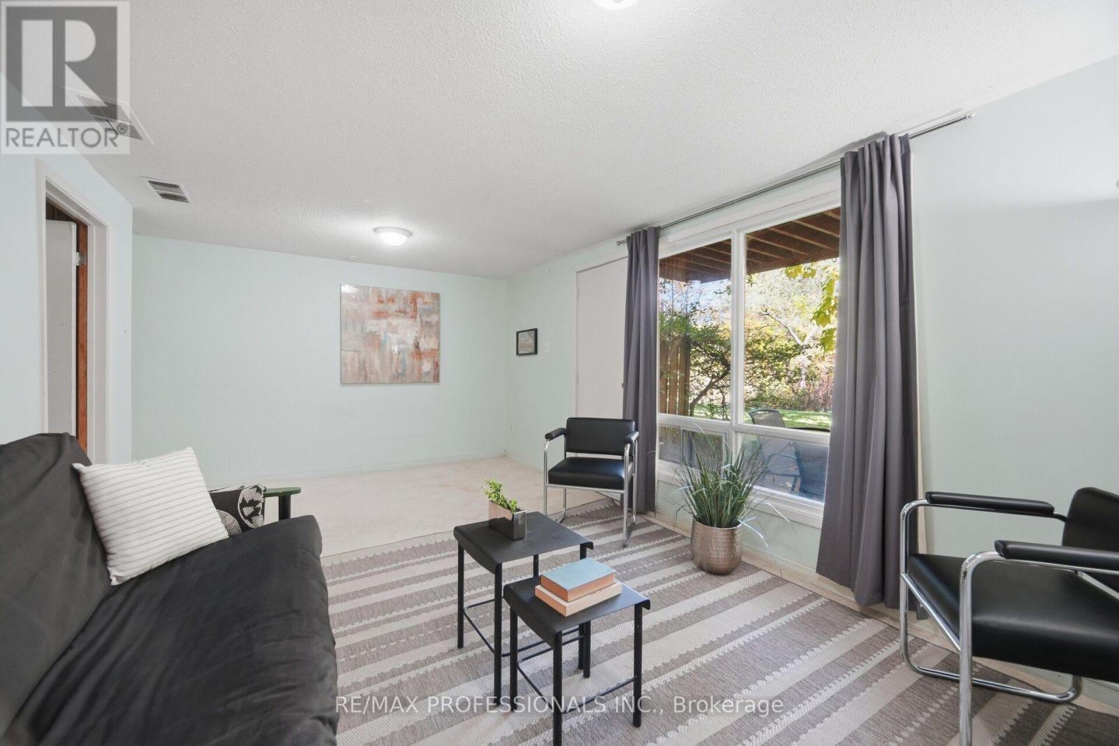 94 - 65 Old Burnhamthorpe Road, Toronto (markland Wood), Ontario