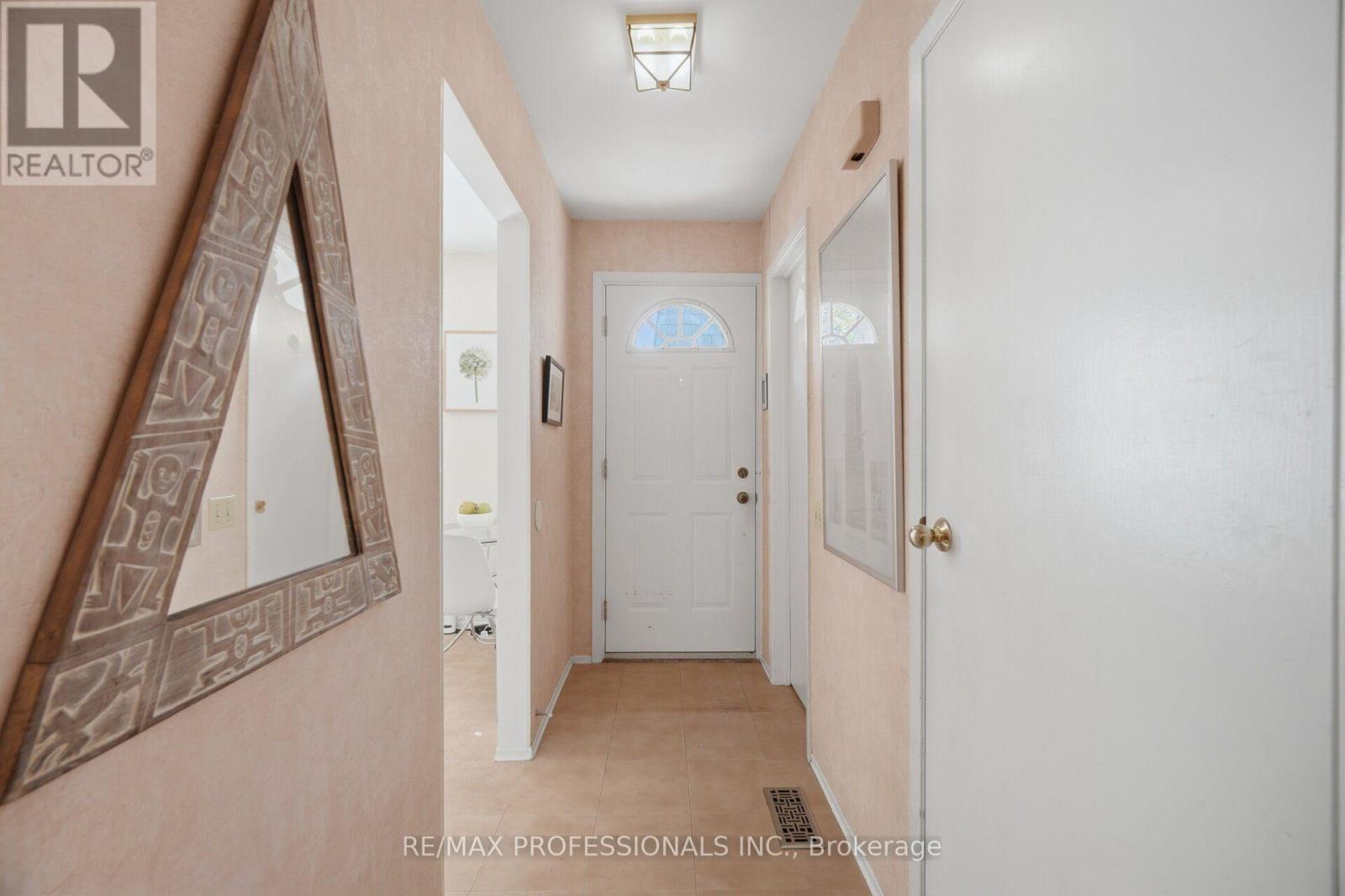 94 - 65 Old Burnhamthorpe Road, Toronto (markland Wood), Ontario