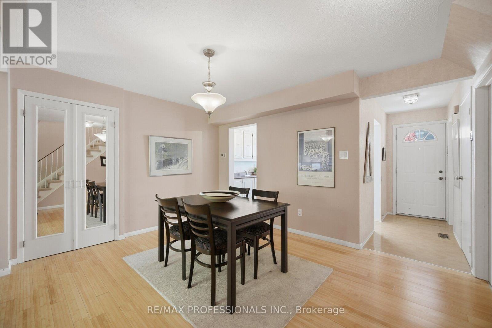94 - 65 Old Burnhamthorpe Road, Toronto (markland Wood), Ontario