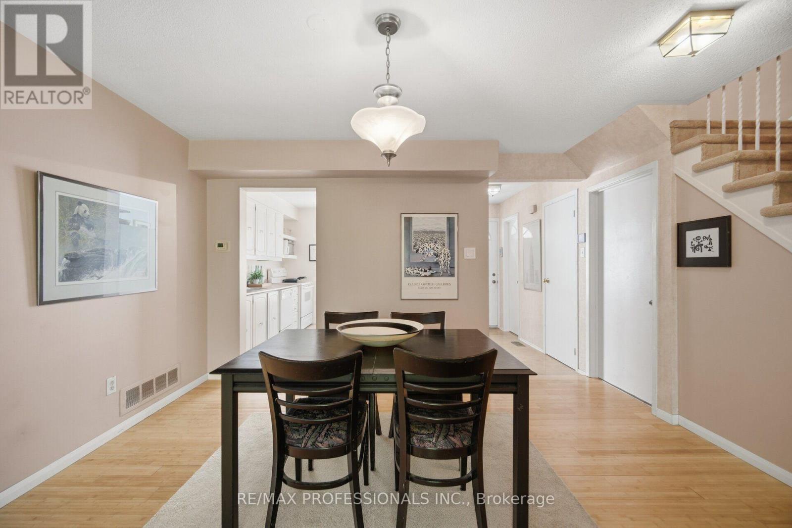 94 - 65 Old Burnhamthorpe Road, Toronto (markland Wood), Ontario