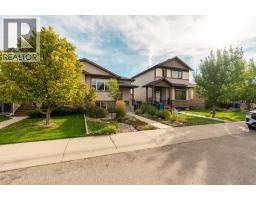 113 Mt Sundance Crescent W