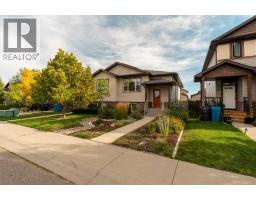 113 Mt Sundance Crescent W