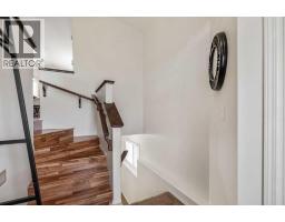 113 Mt Sundance Crescent W