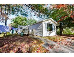 15 Woodlawn Drive