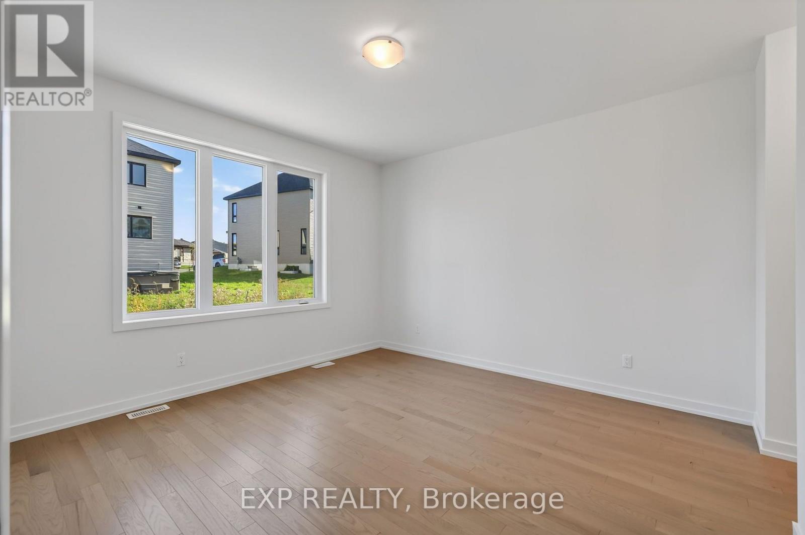 1160 Bronze Avenue, Clarence-rockland, Ontario