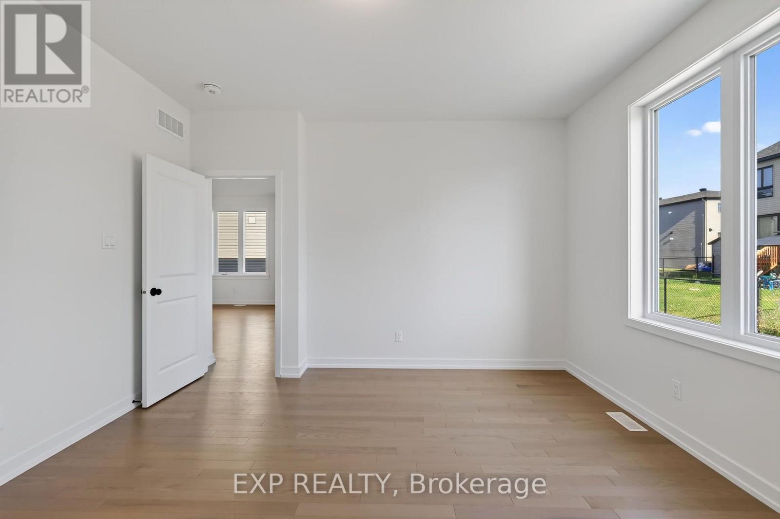 1160 Bronze Avenue, Clarence-rockland, Ontario