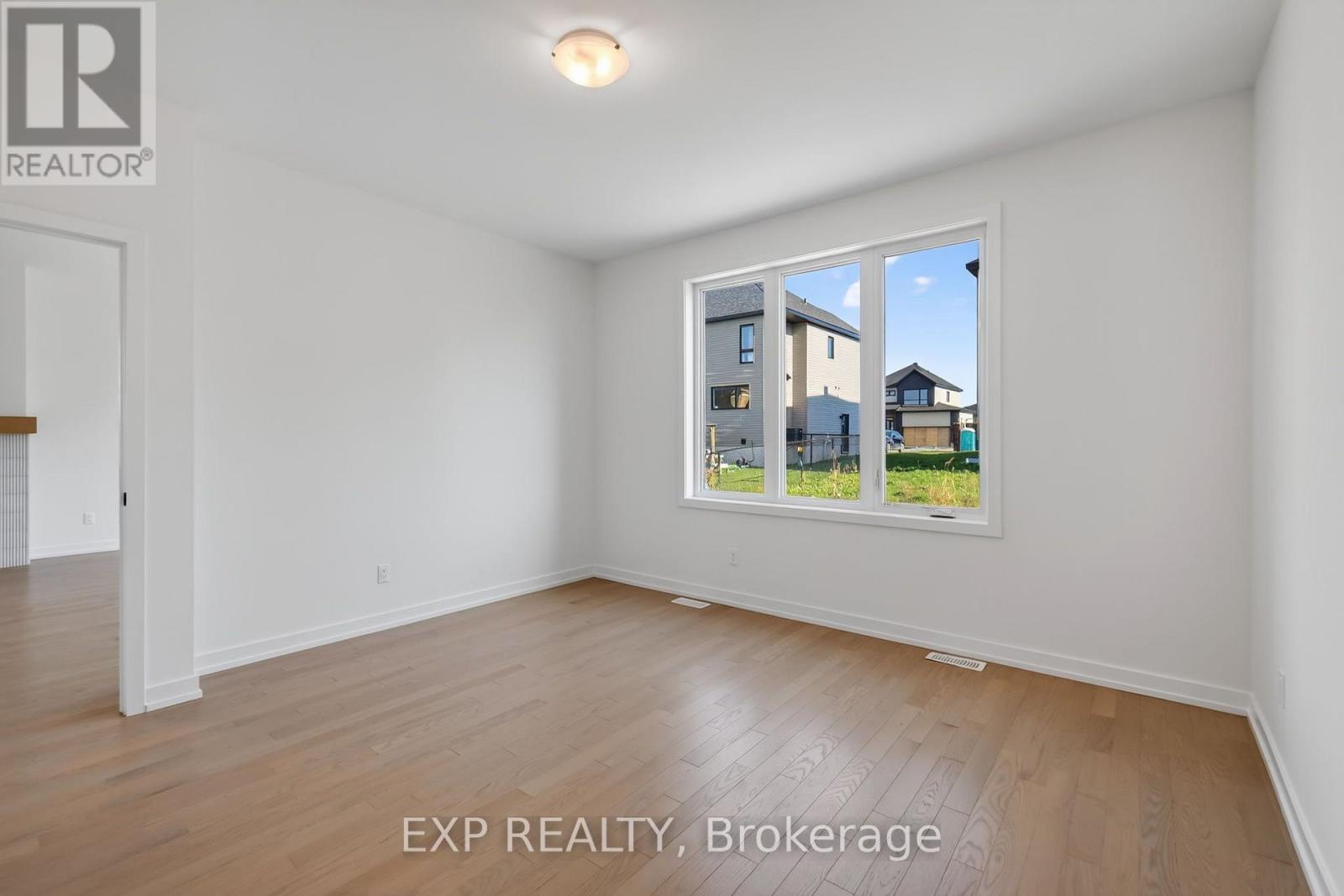 1160 Bronze Avenue, Clarence-rockland, Ontario