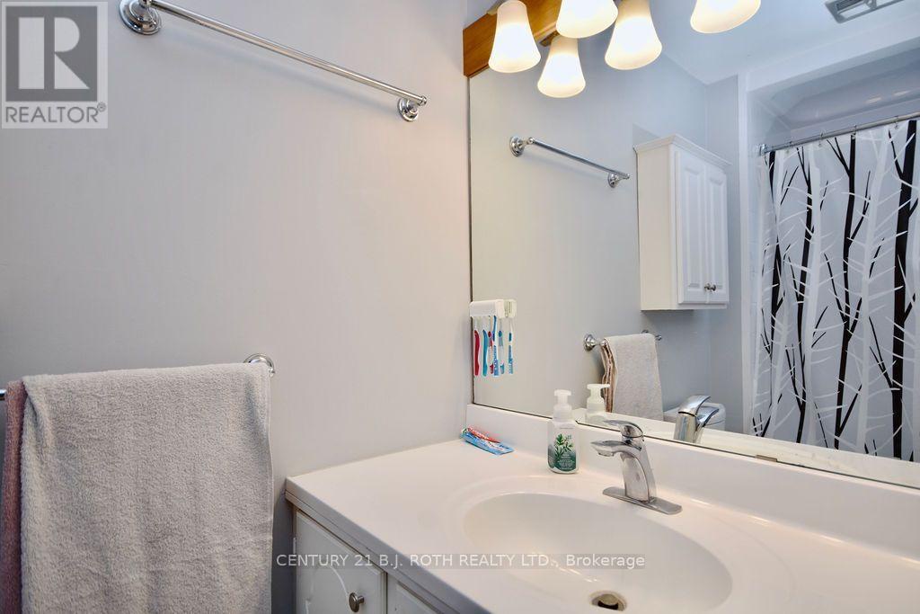 38 Charlbrook Avenue, Barrie (cundles East), Ontario