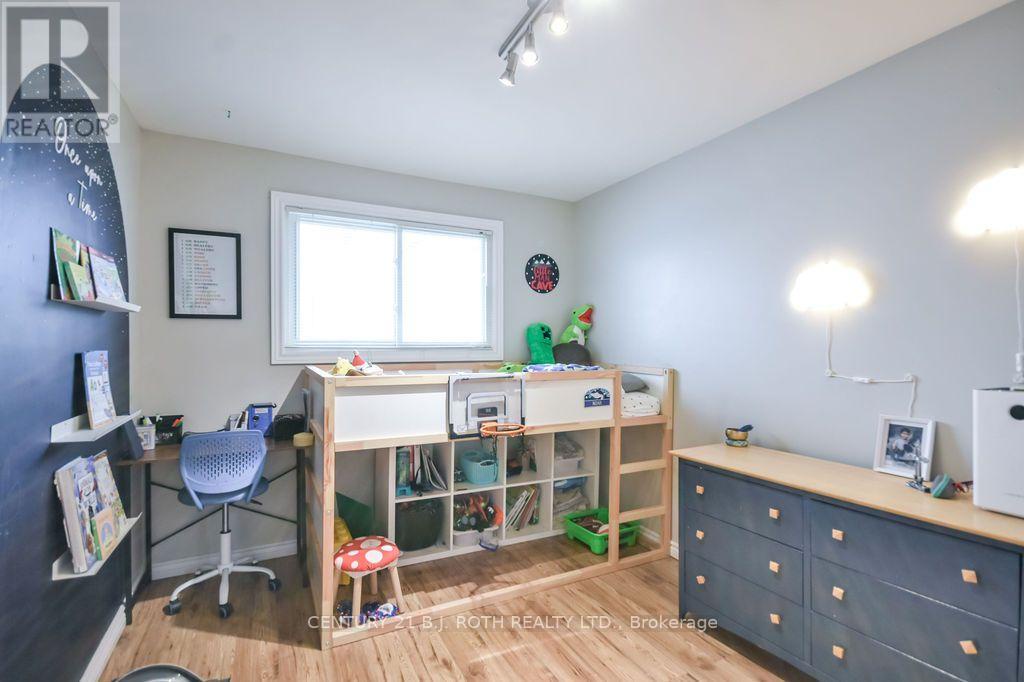 38 Charlbrook Avenue, Barrie (cundles East), Ontario