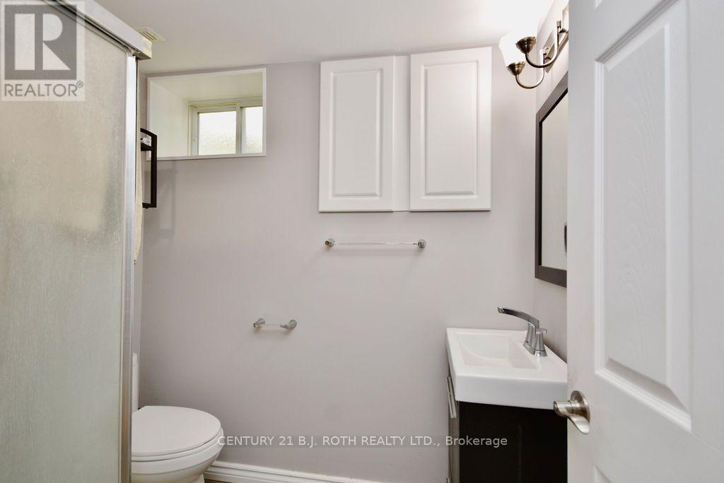 38 Charlbrook Avenue, Barrie (cundles East), Ontario