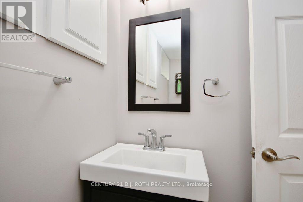 38 Charlbrook Avenue, Barrie (cundles East), Ontario