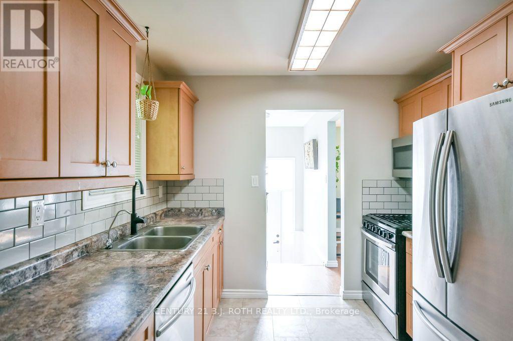 38 Charlbrook Avenue, Barrie (cundles East), Ontario