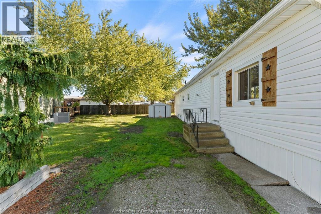 37 Maple Drive, Mcgregor, Ontario
