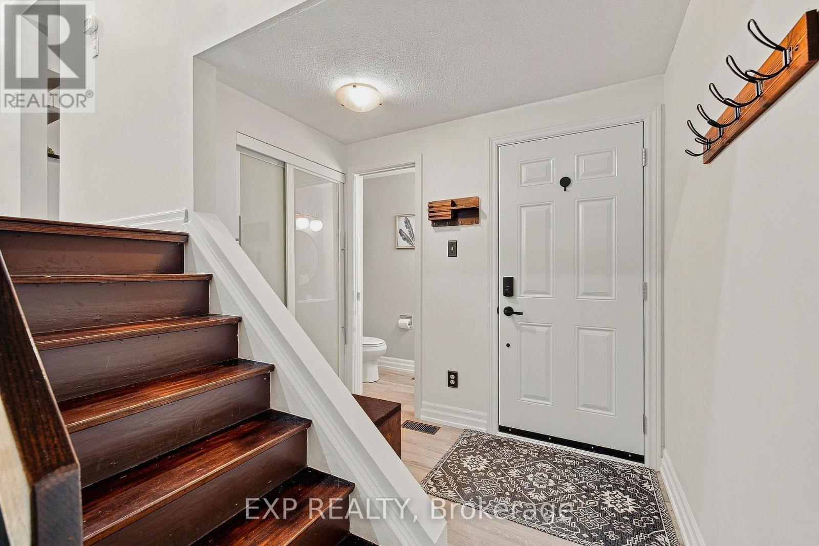 13 - 220 Salisbury Avenue, Cambridge, Ontario