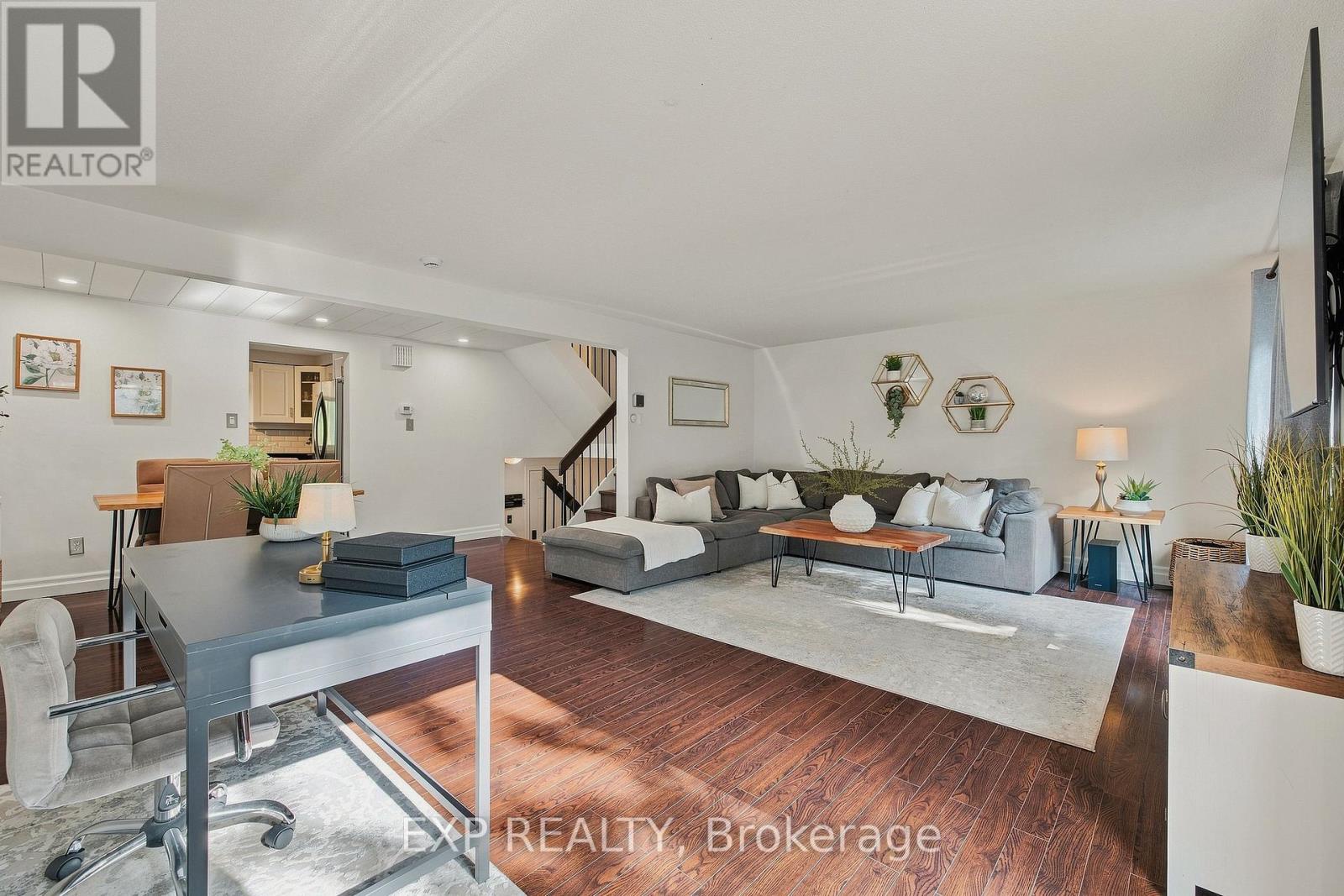 13 - 220 Salisbury Avenue, Cambridge, Ontario