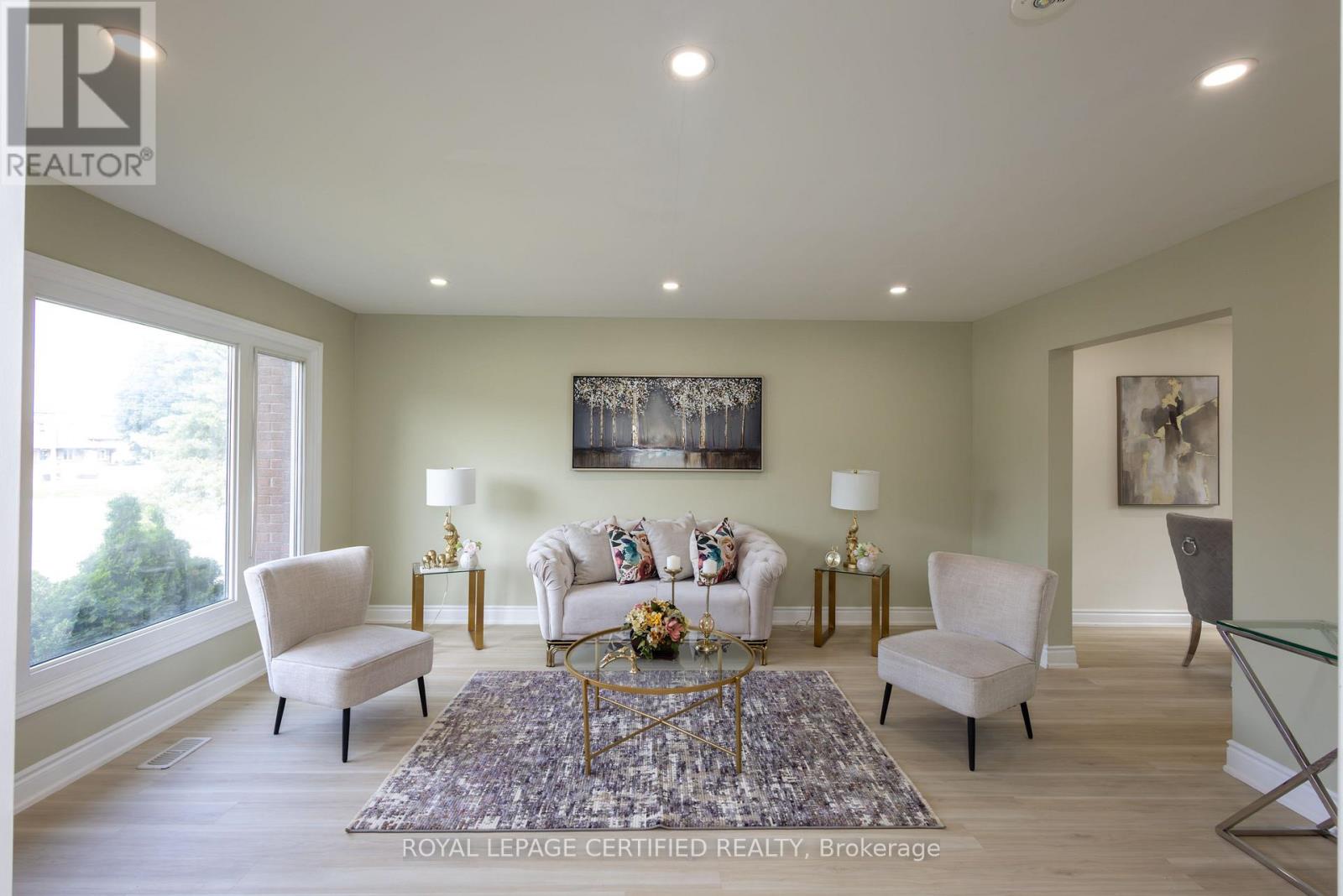 111 Limeridge Road W, Hamilton (rolston), Ontario