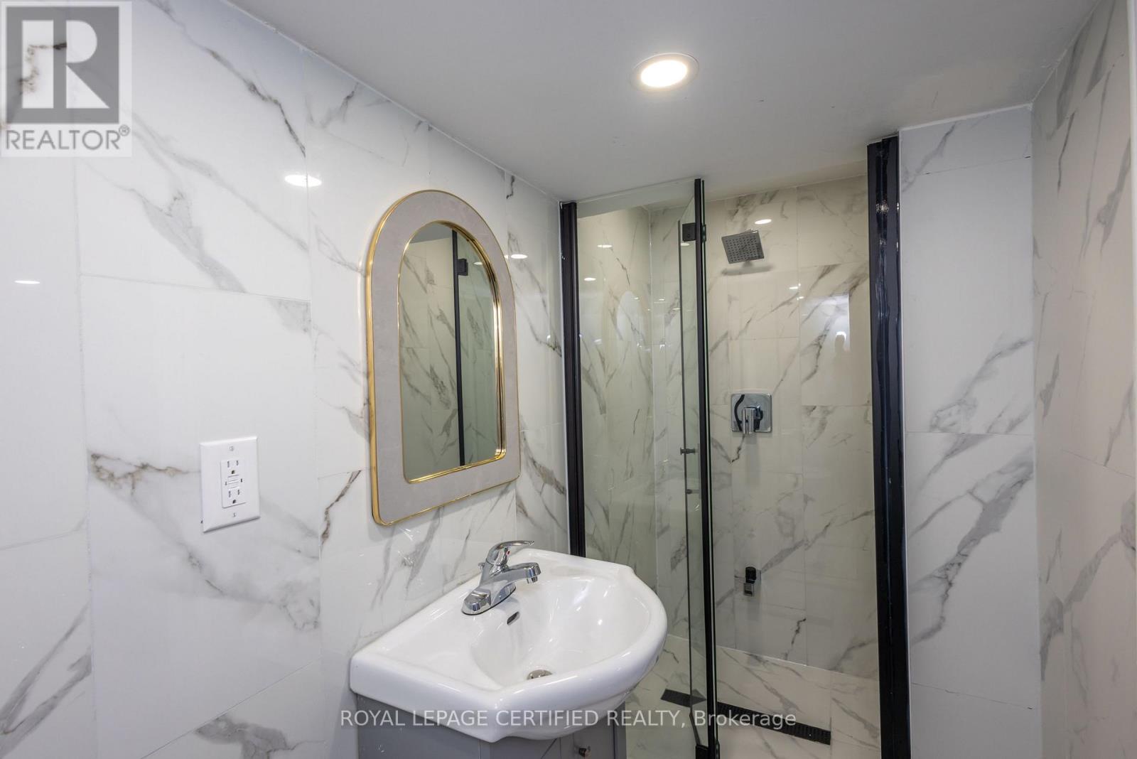 111 Limeridge Road W, Hamilton (rolston), Ontario