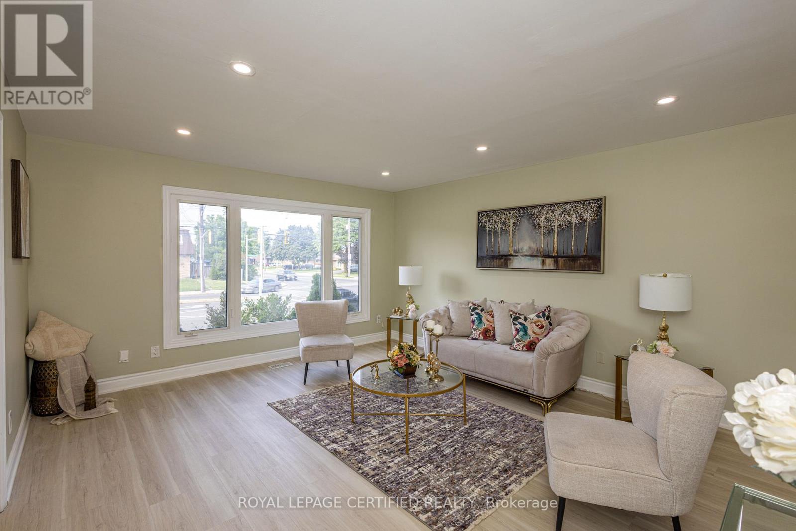 111 Limeridge Road W, Hamilton (rolston), Ontario