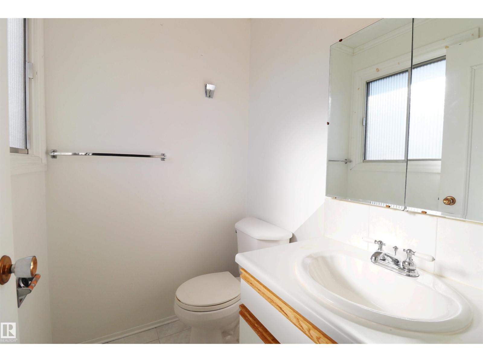 9527 151 Av Nw, Edmonton, Alberta