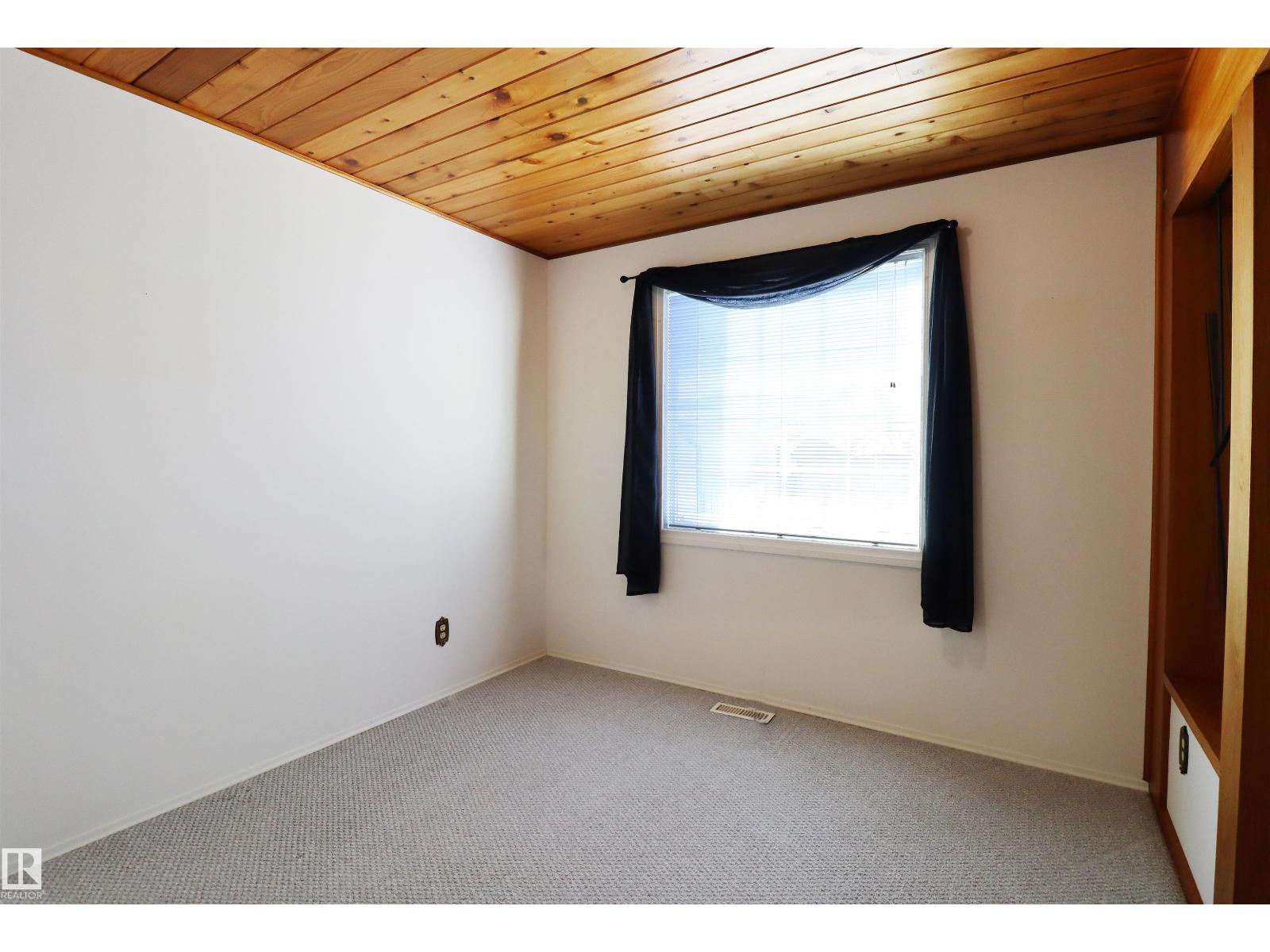 9527 151 Av Nw, Edmonton, Alberta