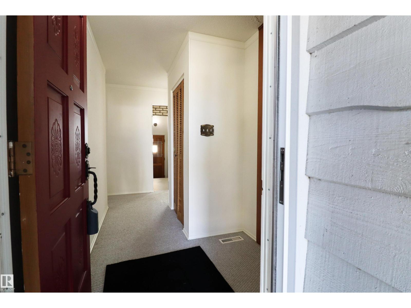 9527 151 Av Nw, Edmonton, Alberta