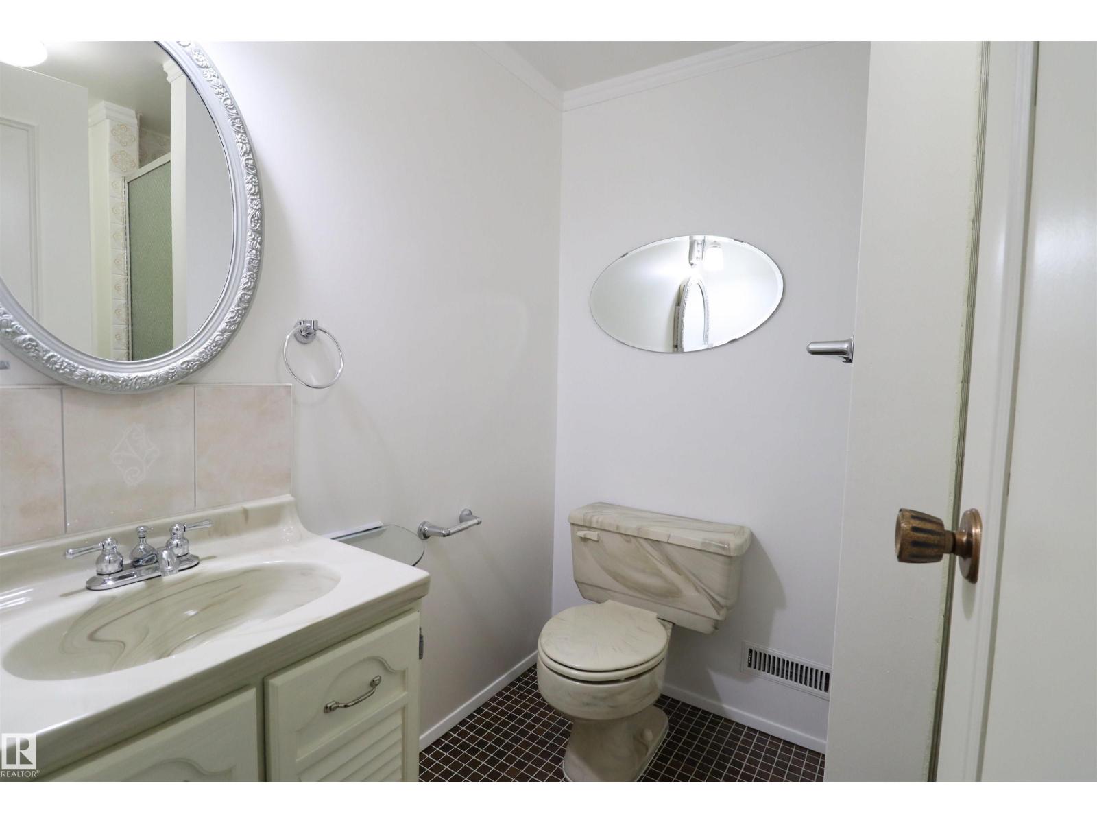 9527 151 Av Nw, Edmonton, Alberta