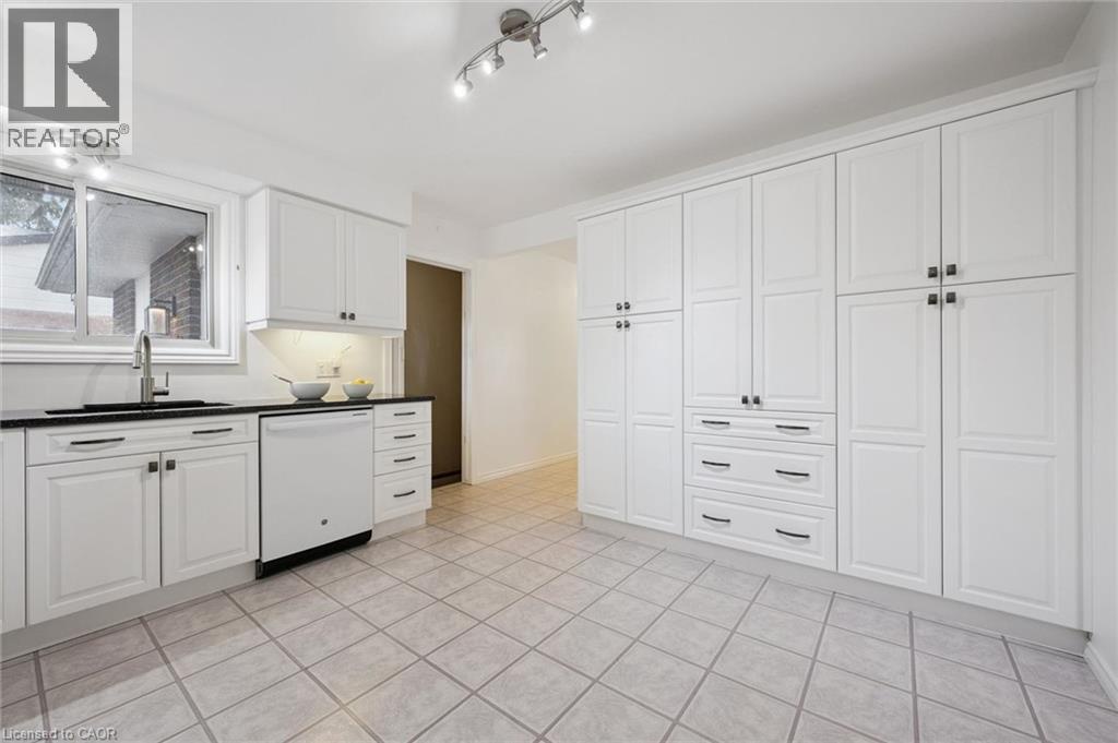 86 Lower Canada Crescent, Kitchener, Ontario