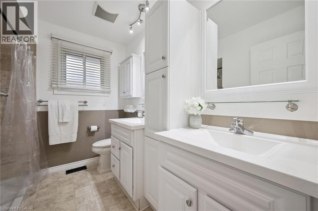 86 Lower Canada Crescent, Kitchener, Ontario