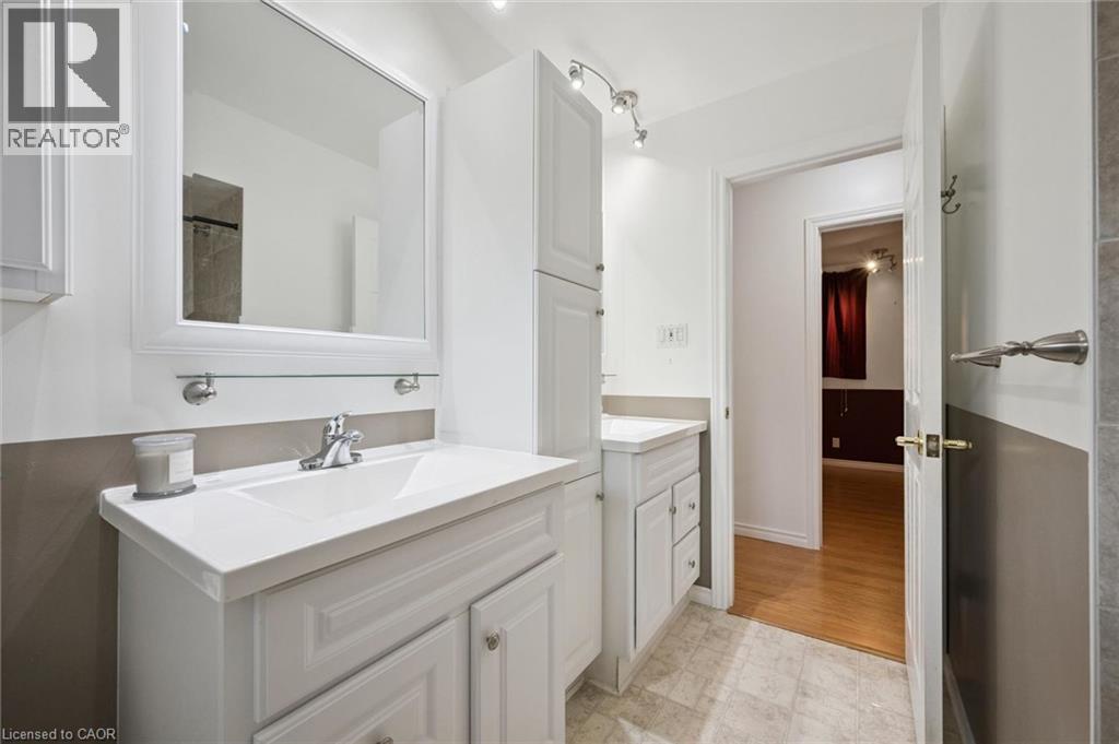 86 Lower Canada Crescent, Kitchener, Ontario