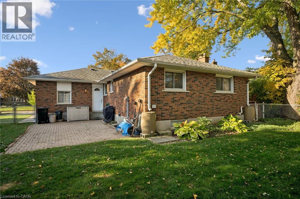86 Lower Canada Crescent, Kitchener, Ontario