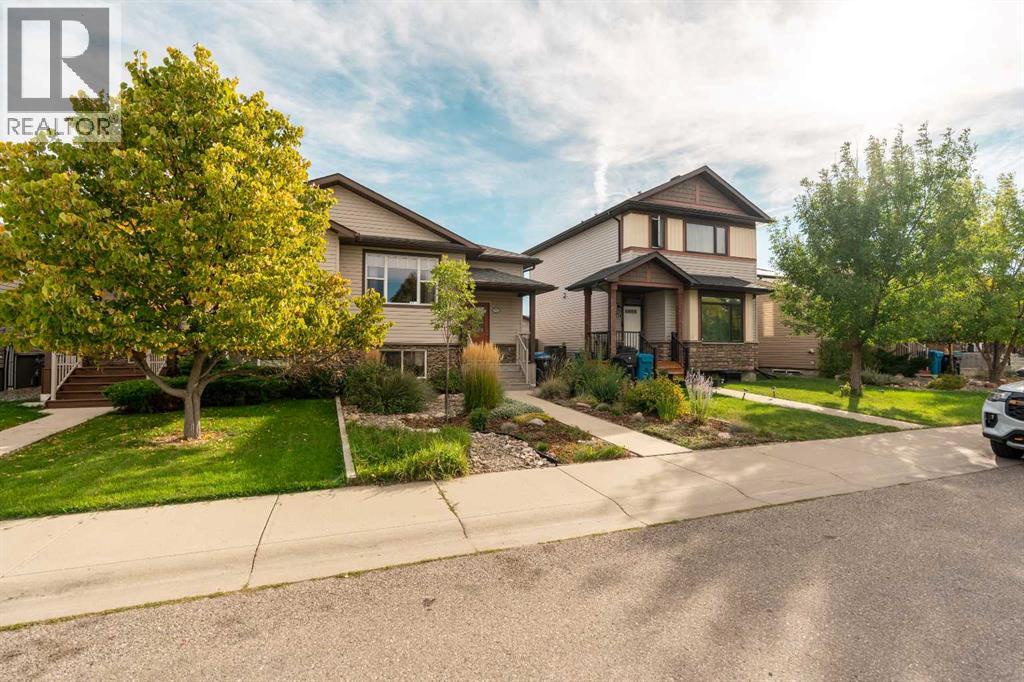 113 Mt Sundance Crescent W, Lethbridge, Alberta