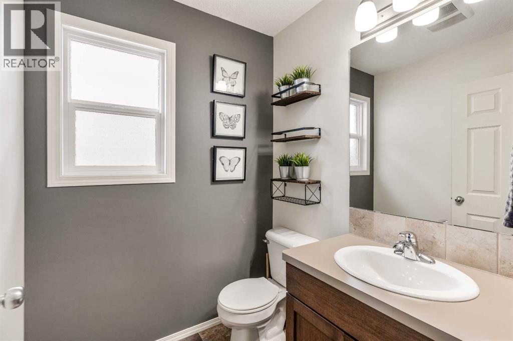 113 Mt Sundance Crescent W, Lethbridge, Alberta