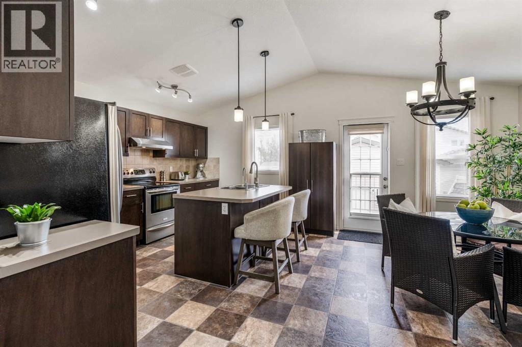 113 Mt Sundance Crescent W, Lethbridge, Alberta