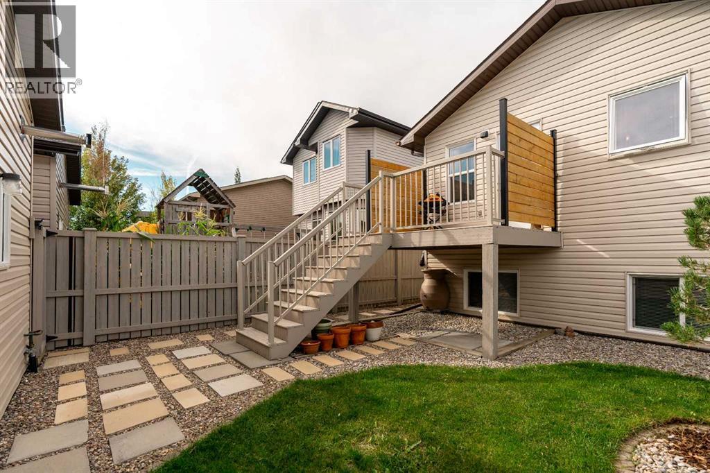 113 Mt Sundance Crescent W, Lethbridge, Alberta
