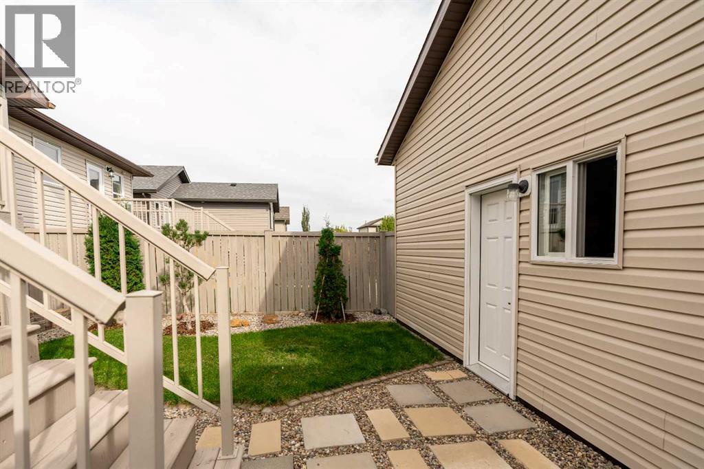 113 Mt Sundance Crescent W, Lethbridge, Alberta