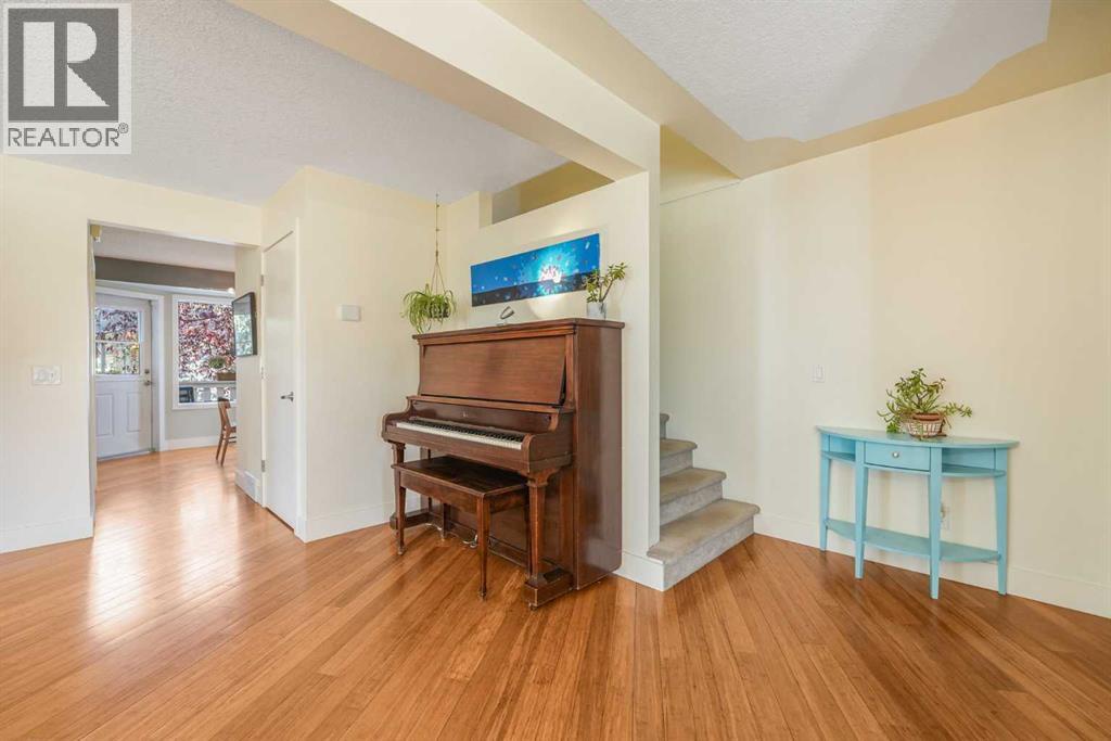 555 Killarney Glen Court Sw, Calgary, Alberta
